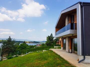 Фото номера Вилла с 3 спальнями Виллы The Lake House г. Gorna Dikanya 19